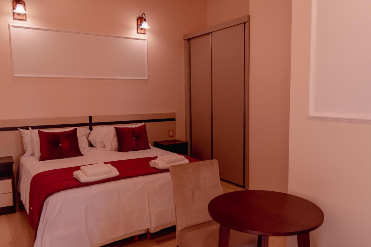 Hauer Hotel San Vicente  Exteriör bild